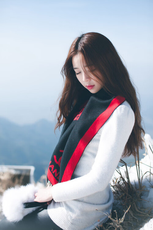 拉齐奥稳定后场组织保障中前场输出，拉齐奥阵型